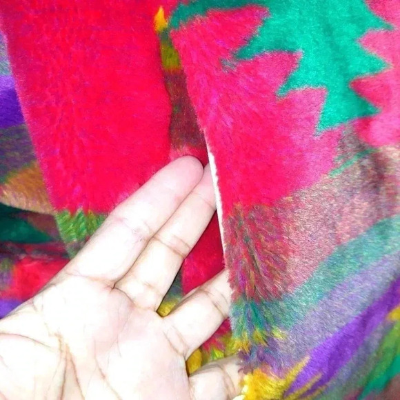 Vintage Regal Plush Collection Bright Tribal Print Coat Acrylic Thick Medium - Picture 3 of 12